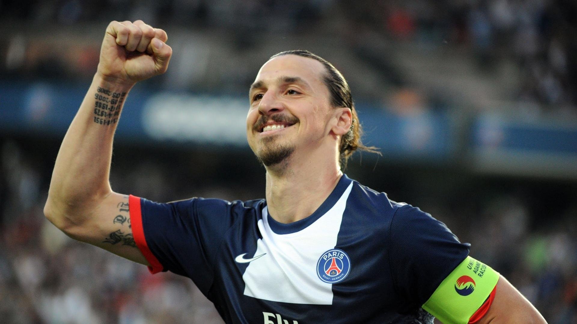 城市灯光水上摩托，青春夜色的极速追逐，水上灯光秀图片